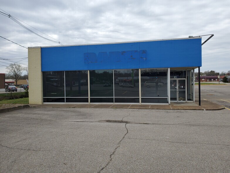 More Photos Of 4300 N 1st Ave, Evansville General Retail For Lease