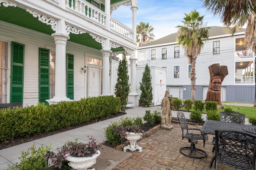 More Photos Of 1502 Market St, Galveston Hospitality For Sale