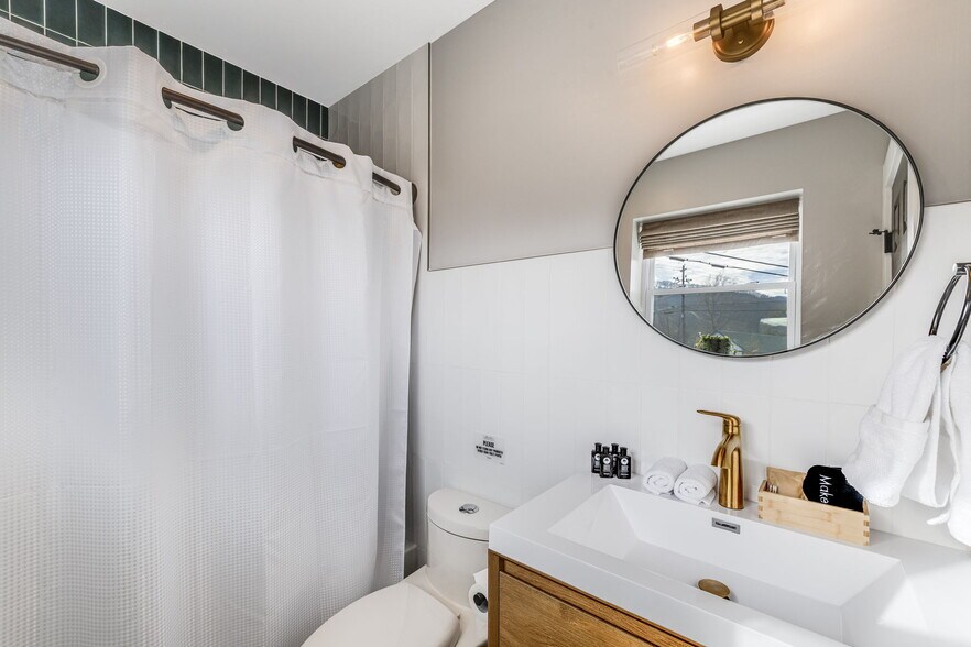 More Photos Of 4102 Soco Rd, Maggie Valley Hotel For Sale