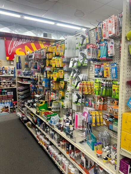 More Photos Of 208 Main Ave S, Park Rapids Storefront Retail Residential For Sale