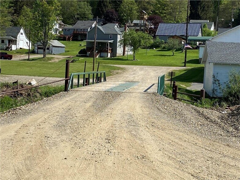 More Photos Of 5 Mill Lane, Kane Service For Sale