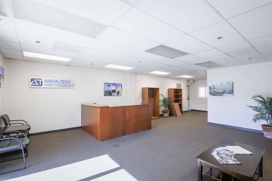 More Photos Of 25107 Rye Canyon Loop, Valencia Warehouse For Sale