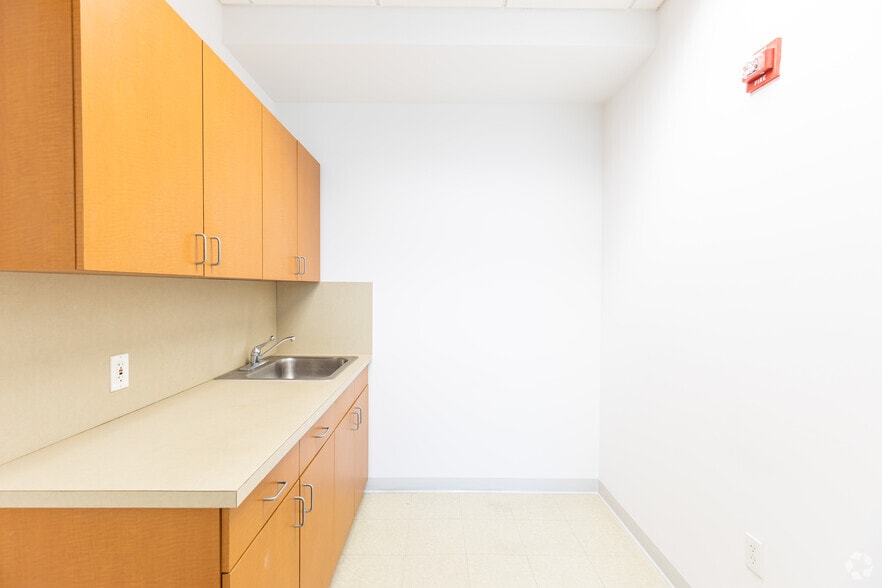 More Photos Of 9155 S Dadeland Blvd, Miami Unknown For Lease