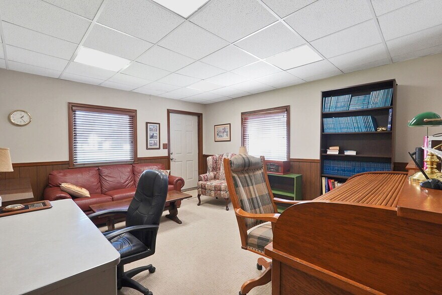More Photos Of 1032 Columbus St, Harrisburg Office For Sale