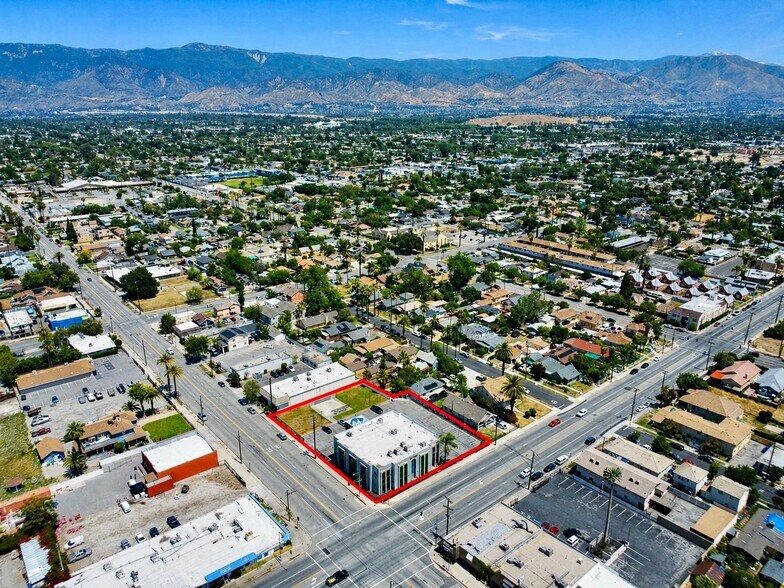More Photos Of 909 N D St, San Bernardino Office For Sale