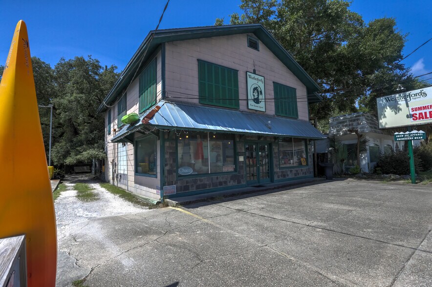 More Photos Of 3009 E Cervantes St, Pensacola Freestanding For Sale