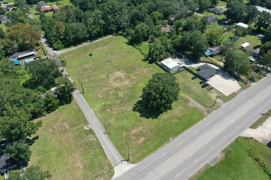 More Photos Of 1990 N Main St, Vidor Land For Sale