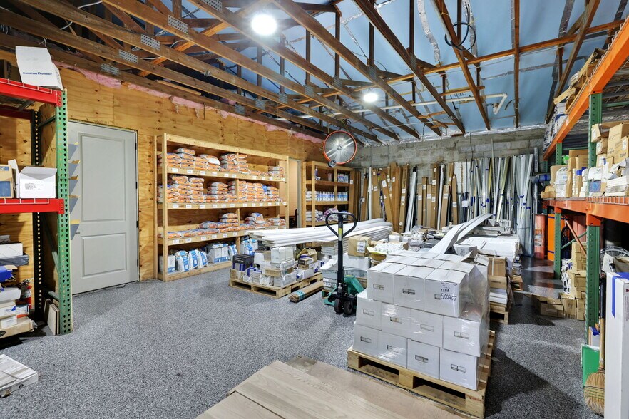 More Photos Of 3730 Kori Rd, Jacksonville Showroom For Sale
