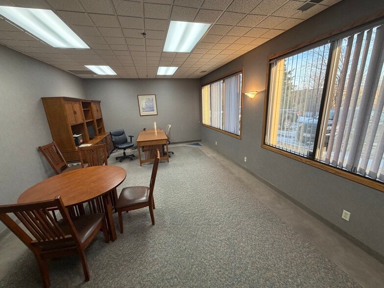 More Photos Of 7660 Quattro Dr, Chanhassen Warehouse For Sale