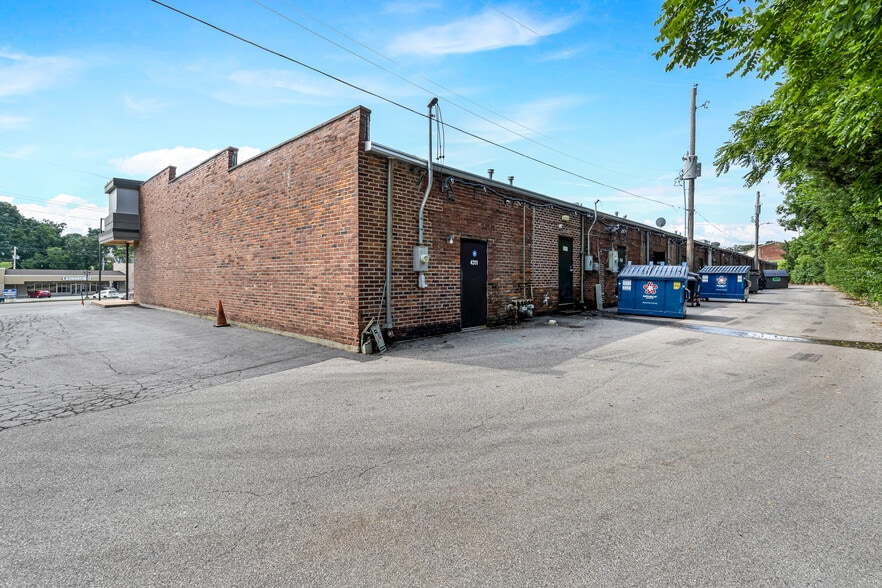 More Photos Of 4311-4345 Telegraph Rd, Saint Louis Storefront For Sale