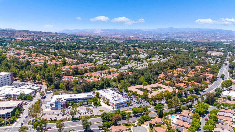 More Photos Of 25775 McBean Pky, Valencia Medical For Lease