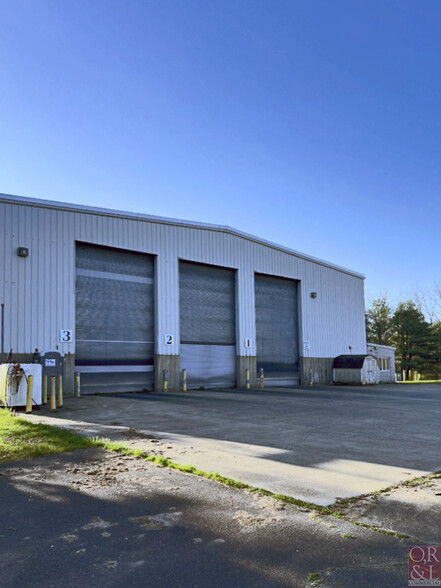 Primary Photo Of 217 Sadds Mill Rd, Ellington Warehouse For Lease