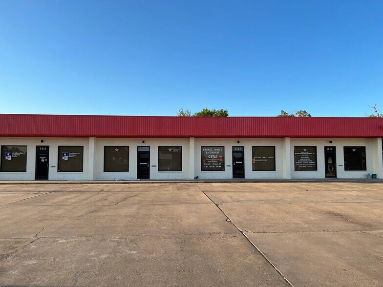 Primary Photo Of 3512 Avenue I, Rosenberg Office For Lease