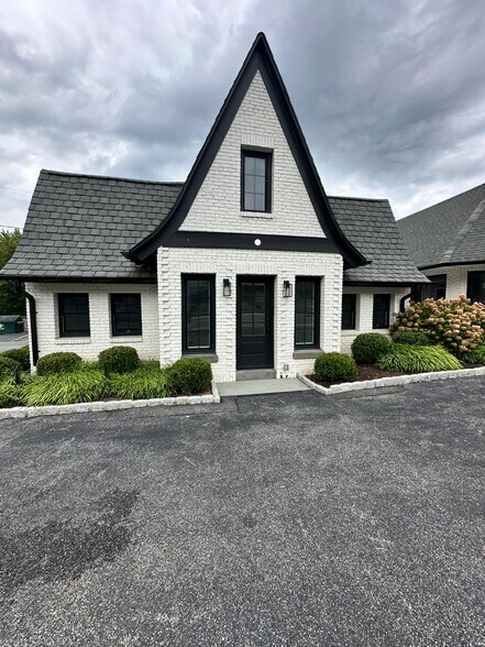 Primary Photo Of 194 Route 17, Tuxedo Park Freestanding For Lease