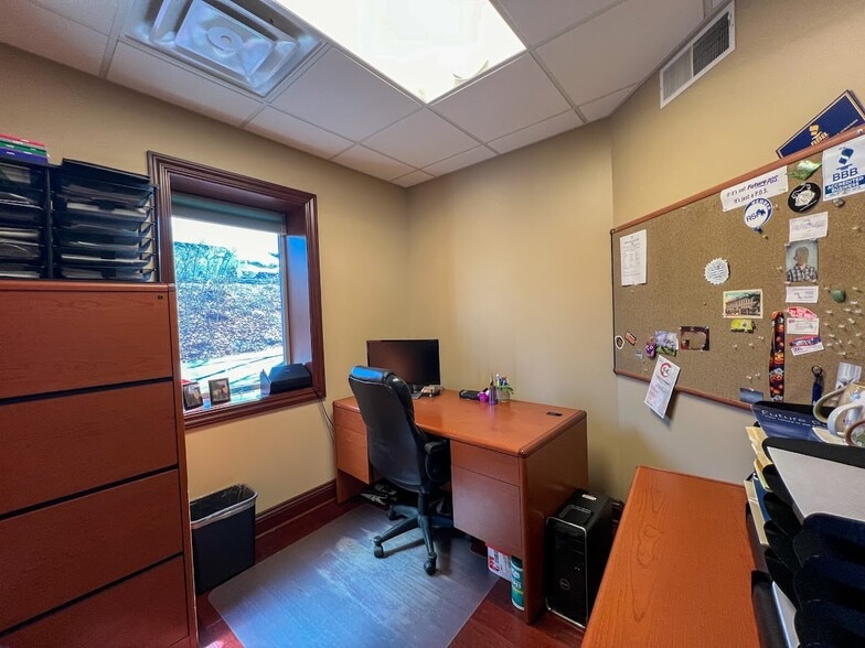 More Photos Of 1737 N Main Ext St, Butler Light Distribution For Sale