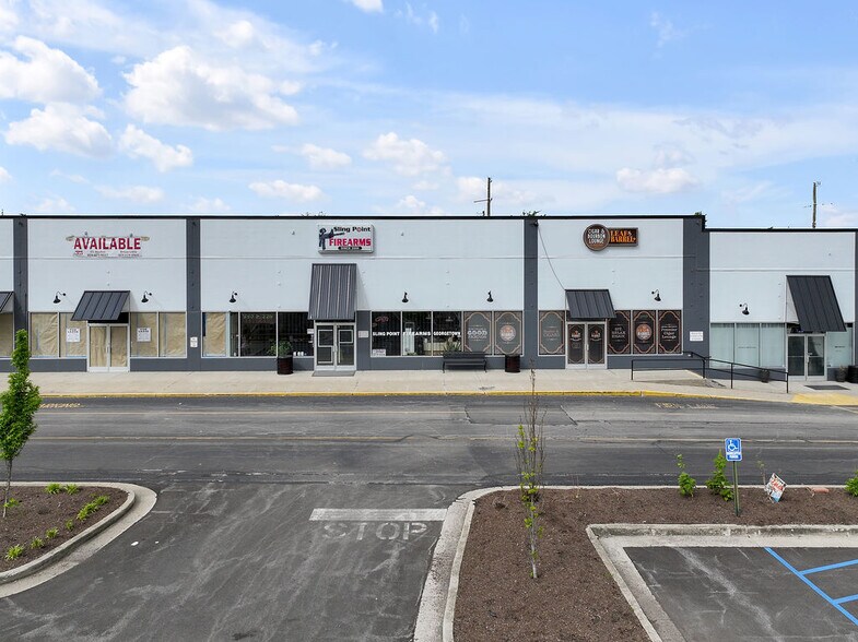 More Photos Of 401 Outlet Center Dr, Georgetown General Retail For Lease