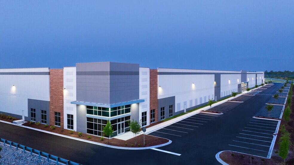 More Photos Of 3940 US Highway 421 N, Wilmington Unknown For Lease