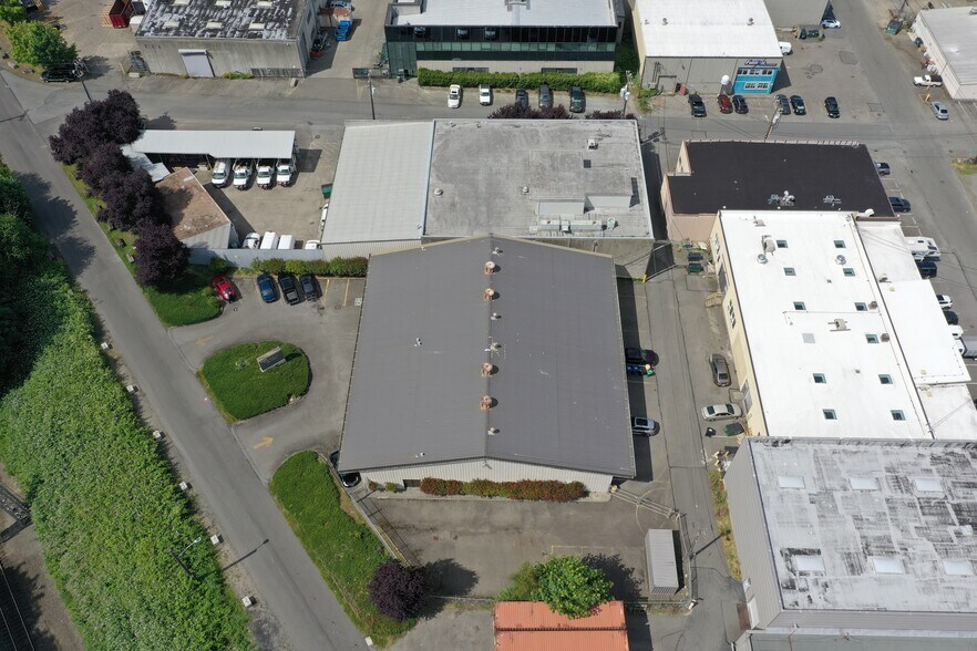 More Photos Of 4240 Gilman Pl W, Seattle Warehouse For Lease