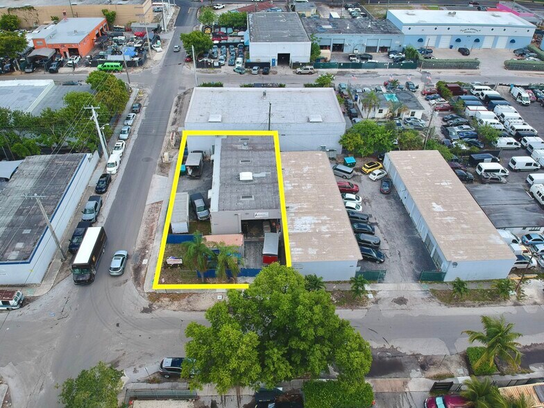 More Photos Of 5751 Dawson St, Hollywood Warehouse For Lease