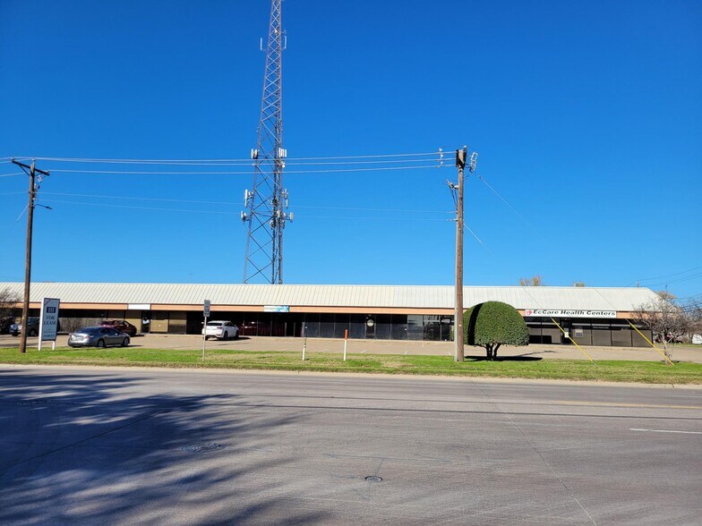 More Photos Of 2233 E Grauwyler Rd, Irving Light Manufacturing For Lease