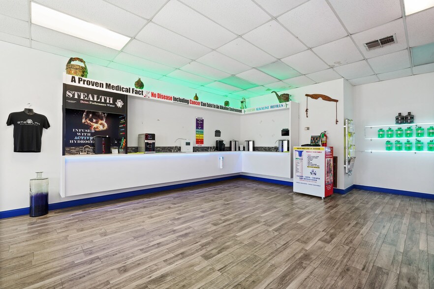 More Photos Of 101-181 Commercial Sq, Slidell Storefront Retail Office For Lease