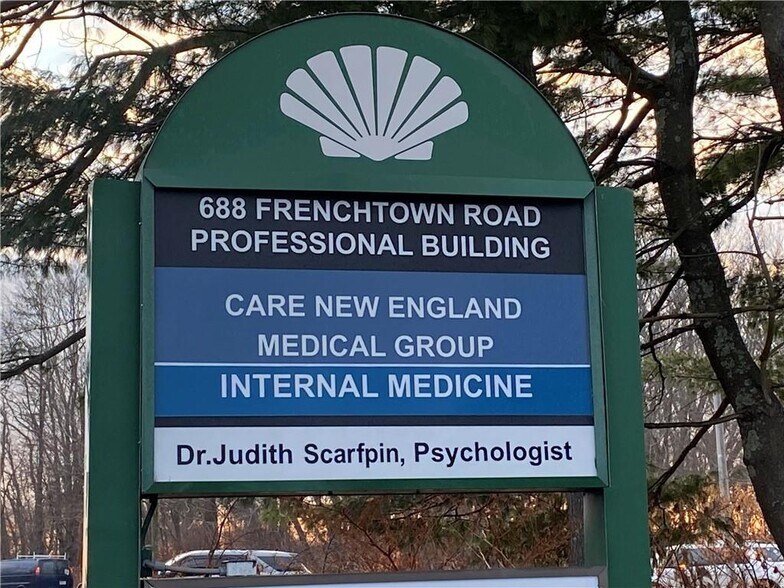 More Photos Of 688 Frenchtown Rd, East Greenwich Office For Lease