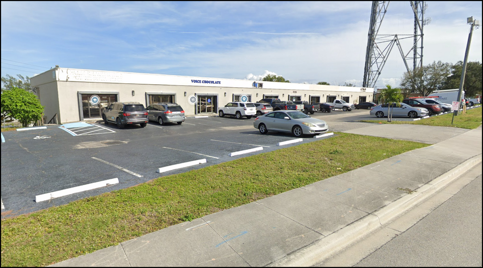 Primary Photo Of 1125 Old Dixie Hwy, Lake Park Showroom For Lease