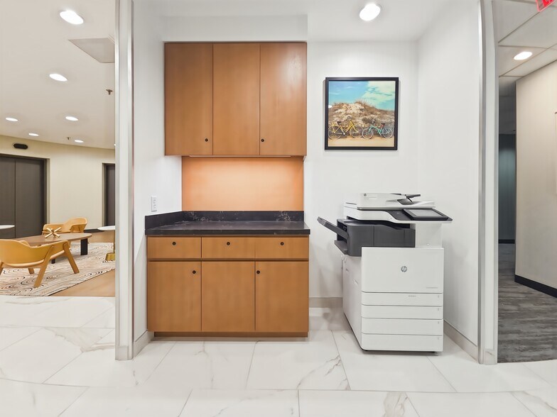 More Photos Of 4514 Cole Ave, Dallas Coworking Space