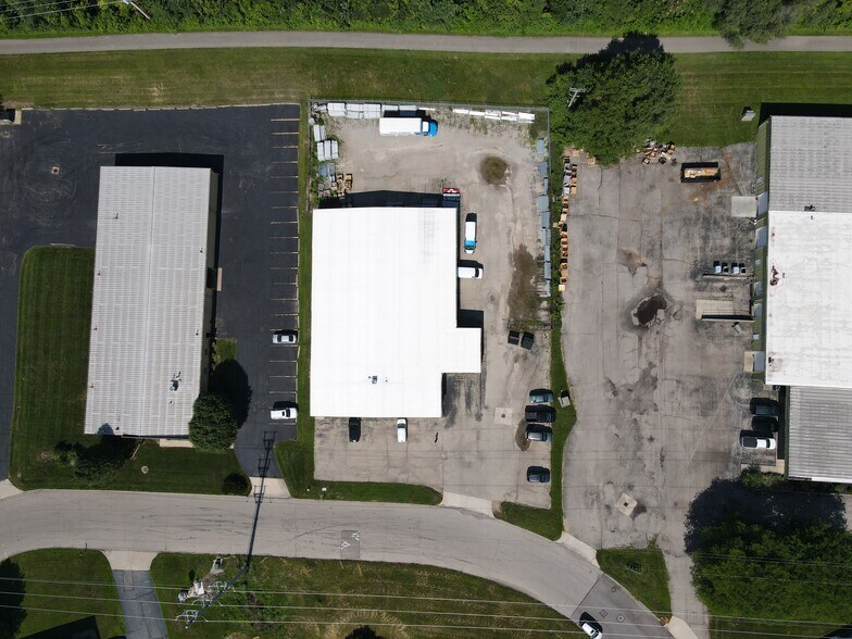 More Photos Of 3739 Inpark Cir, Dayton Warehouse For Lease
