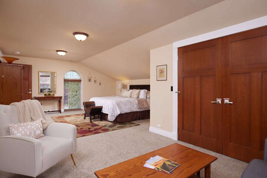 More Photos Of 527 Catherine St, Walla Walla Hospitality For Sale