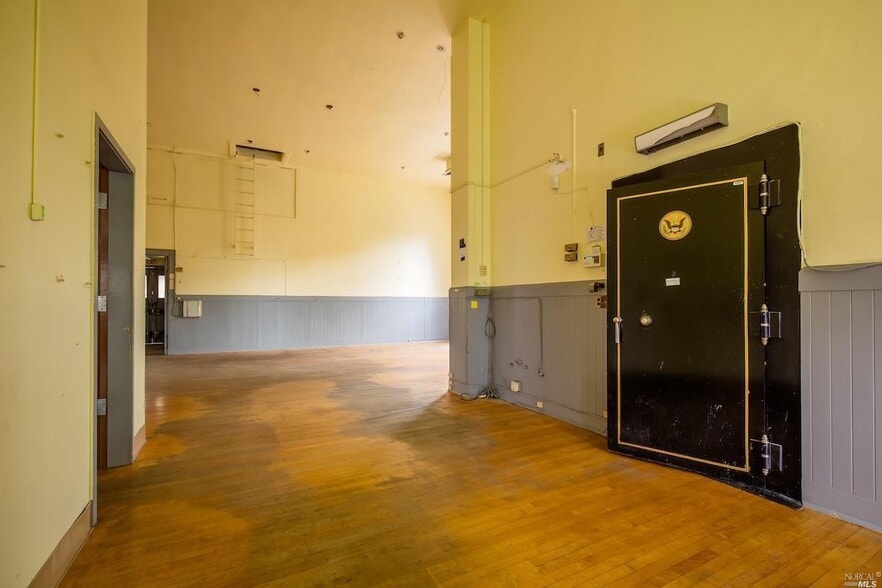 More Photos Of 224 N Oak St, Ukiah Office Residential For Sale