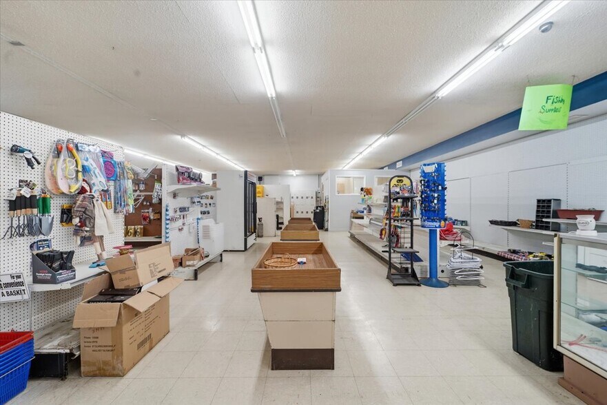 More Photos Of 407 Main St, Union Freestanding For Sale