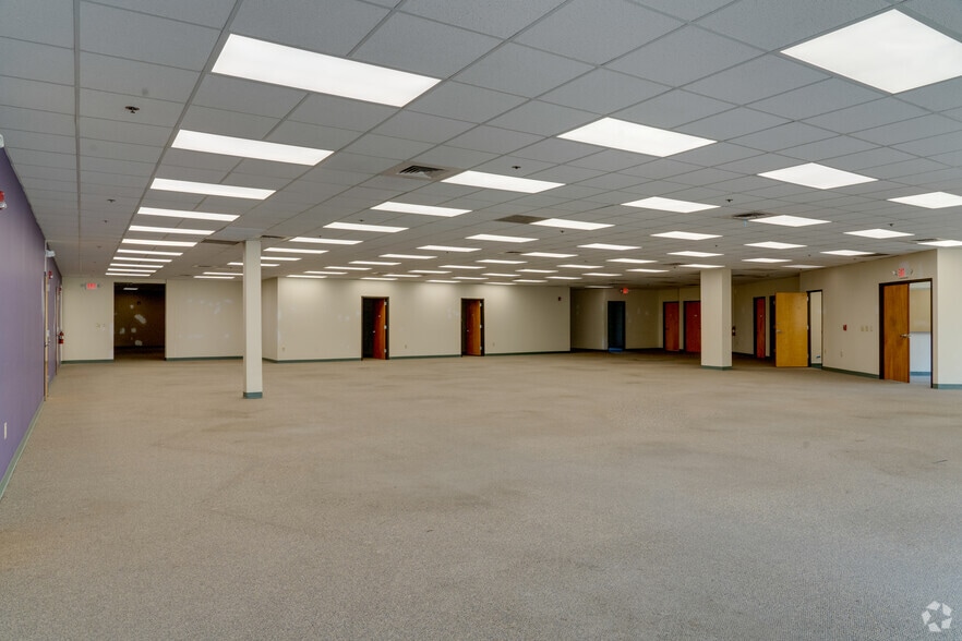 More Photos Of 4101 Capital Blvd, Raleigh Light Distribution For Lease