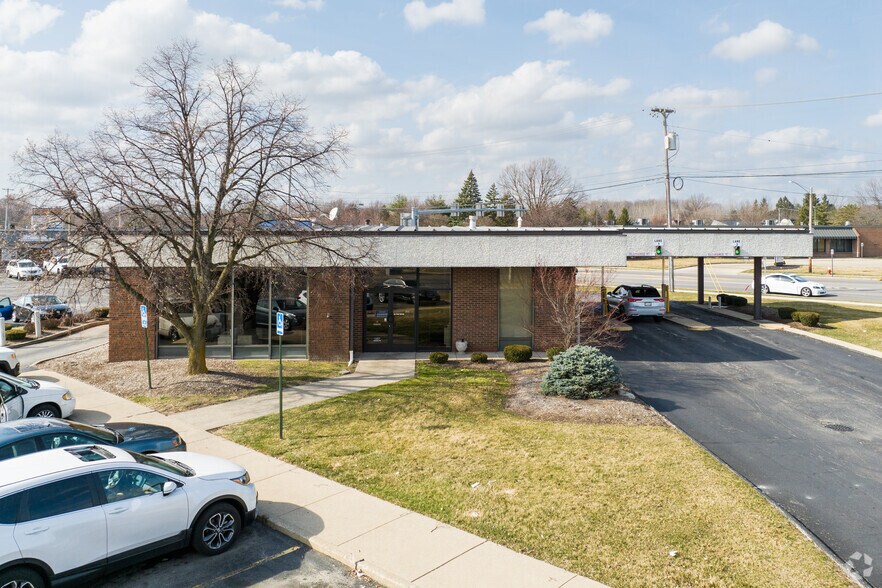 More Photos Of 5203 Hill Ave, Toledo Bank For Sale