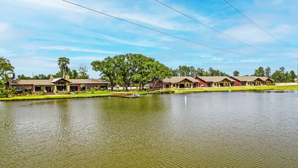 More Photos Of 2643 S Loop 336 W, Conroe Unknown For Lease