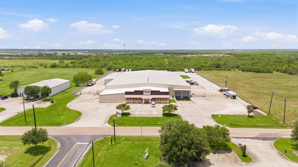 More Photos Of 8316 Lone Tree Rd, Victoria Industrial For Sale