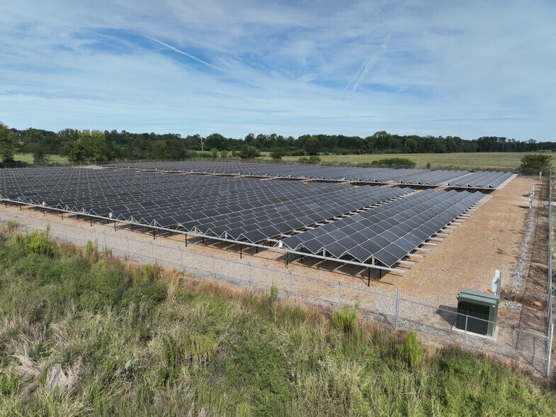 More Photos Of 139 Old Airport Rd, Nashville Manufacturing For Sale