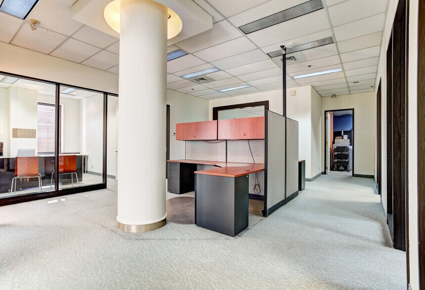 More Photos Of 1111 Rue Saint-Urbain, Montréal Office Residential For Sale