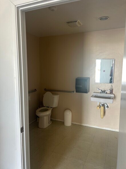 More Photos Of 2945 N Highway 89, Chino Valley Service For Lease