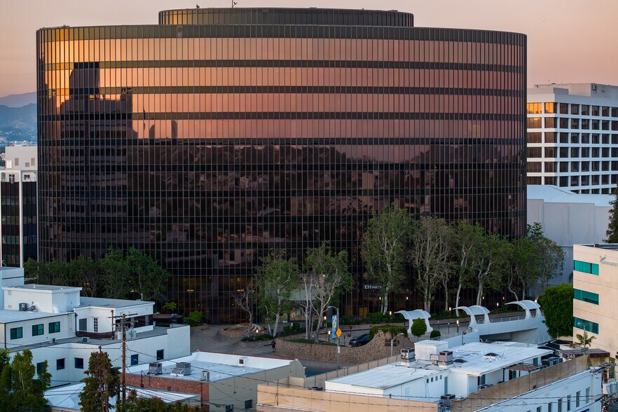 More Photos Of 8484 Wilshire Blvd, Beverly Hills Office For Lease