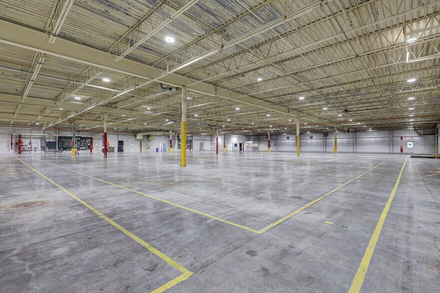 More Photos Of 620 Ireland Rd, Norfolk Manufacturing For Lease
