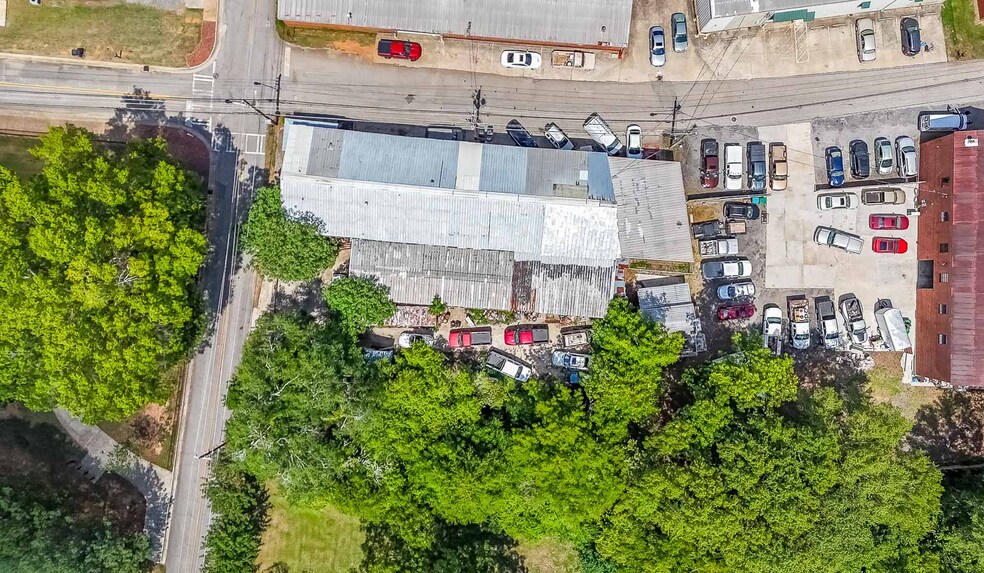 More Photos Of 250 Cleveland St, Locust Grove Industrial For Sale
