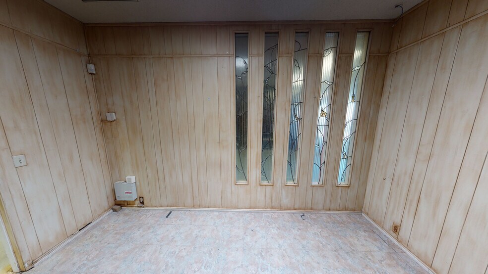 More Photos Of 1343-1353 W Main St, Merced General Retail For Sale