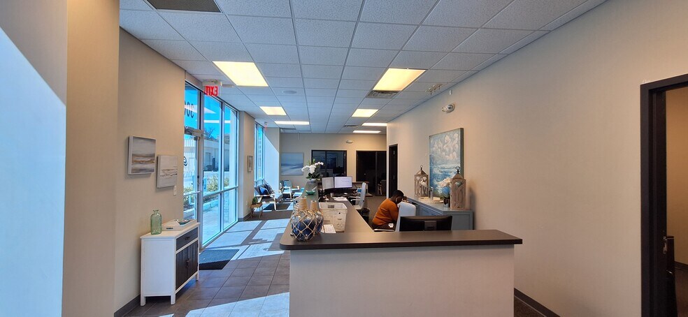 More Photos Of 705 Wells Rd, Orange Park Light Manufacturing For Lease