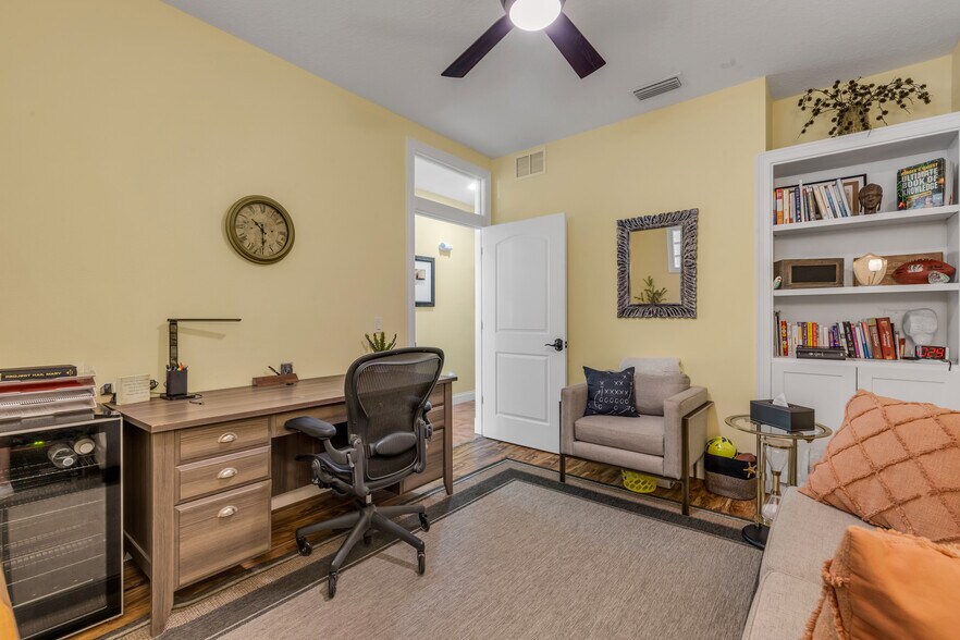 More Photos Of 136 Julia St, New Smyrna Beach Flex For Sale