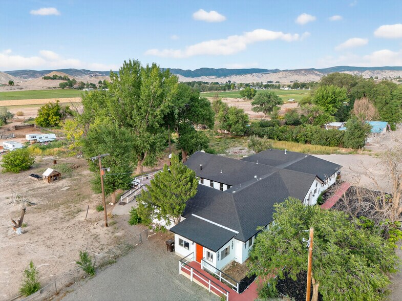 More Photos Of 2091 Locust Rd, Montrose Apartments For Sale