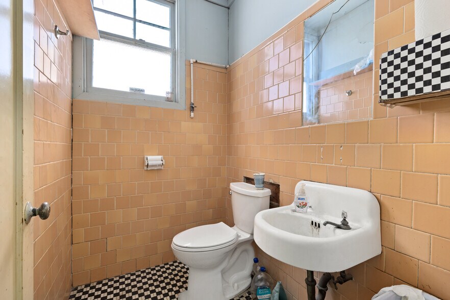 More Photos Of 1455-1469 El Camino Real, Belmont Freestanding For Lease