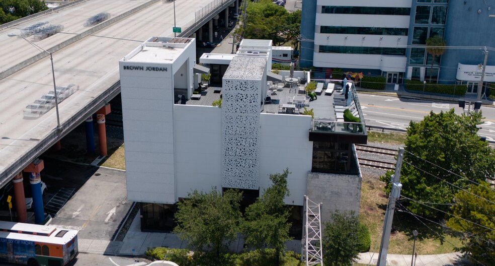 More Photos Of 3625 NE 2nd Ave, Miami Storefront For Lease