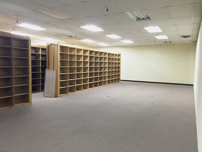 More Photos Of 1700 Market St, Redding Office For Lease