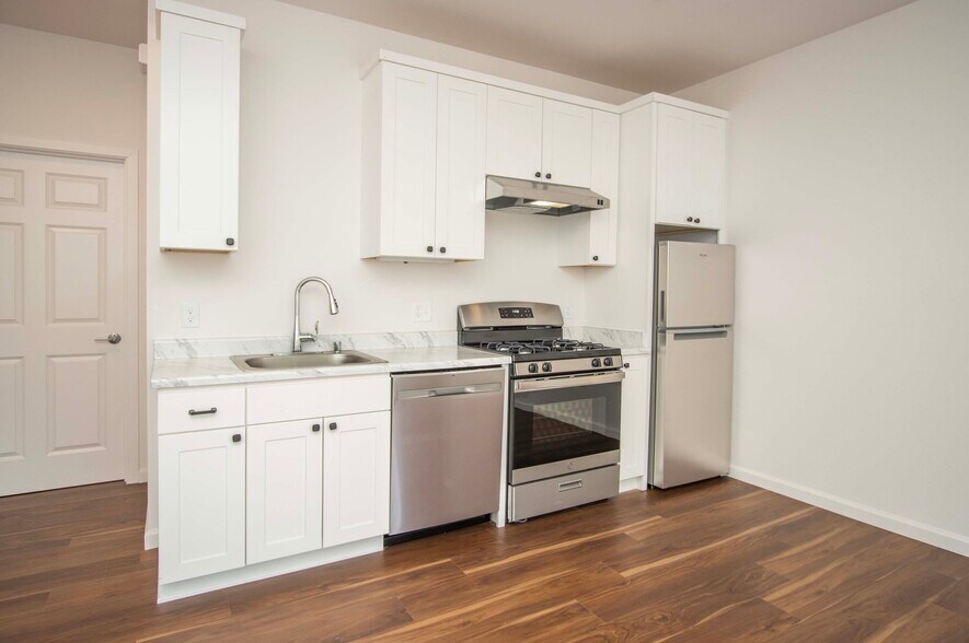 More Photos Of 1380 Lincoln Ave, San Rafael Apartments For Sale